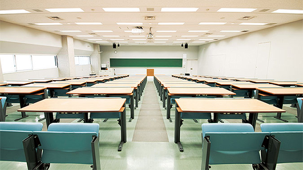 神奈川歯科大学